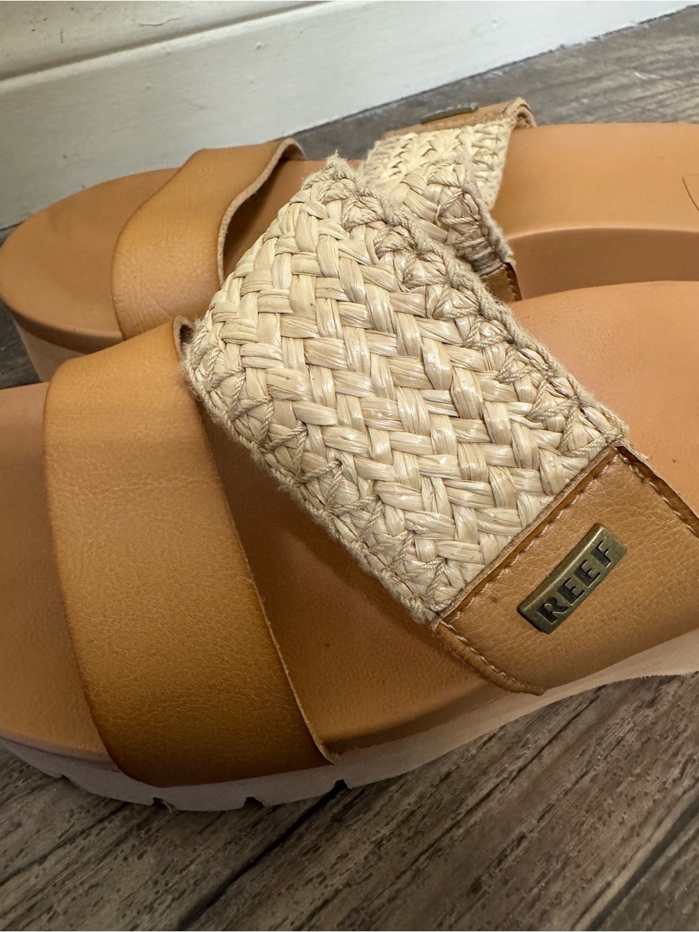Reef Cushion Vista Higher Platform Sandal in Natural Raffia. Sz 8. Worn once. - Picture 12 of 12